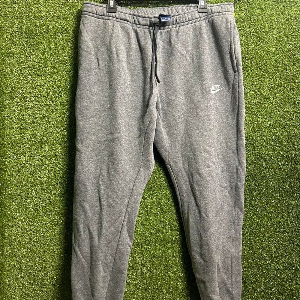 Nike Men's Grey Joggers-tracksuits